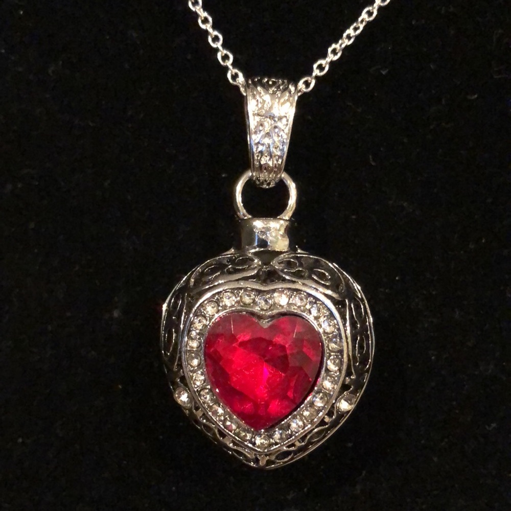 - Ruby Red Heart 💔 Pendant